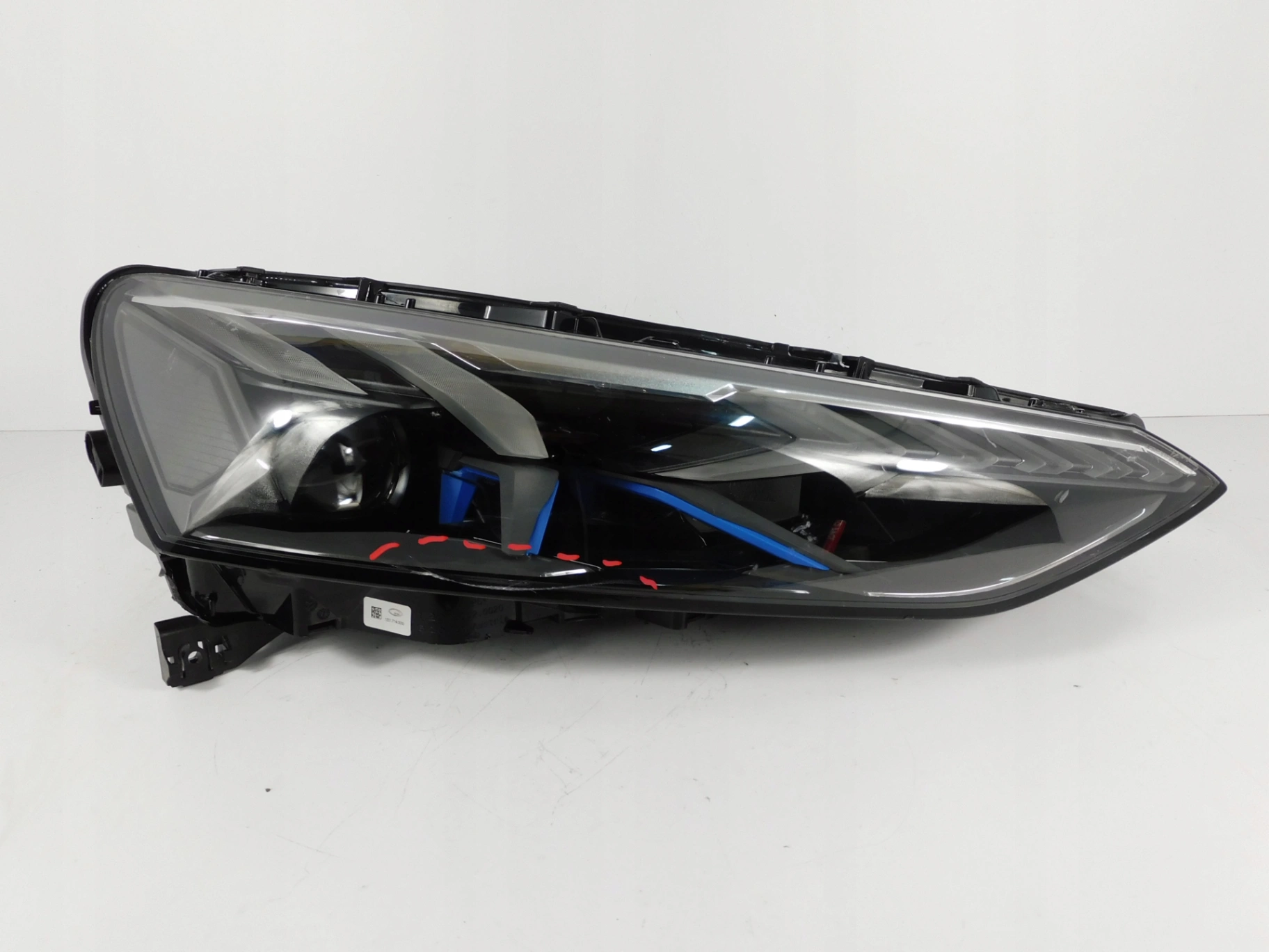 Reflektor przedni LEWY Full LED Ford Focus MK4 z niebieskimi akcentami
