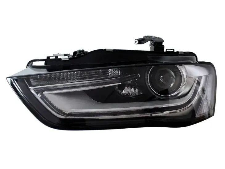 Reflektor Xenon Lewy Przód Audi A4 B8